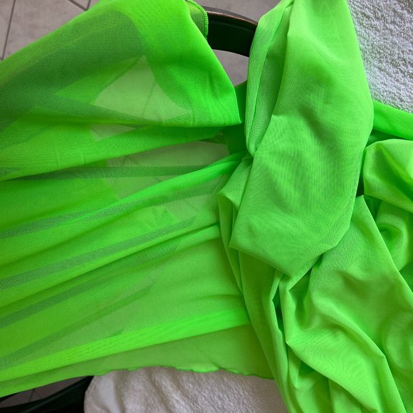 Ellejay tie top and matching wrap skirt - Picture 5 of 7